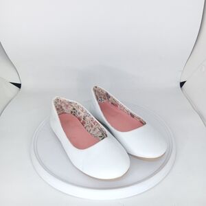 Little Angel Elegant White girl's ballet shoes